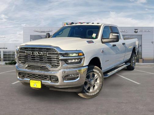 Bright White Clearcoat 2026 RAM 2500 Big Horn