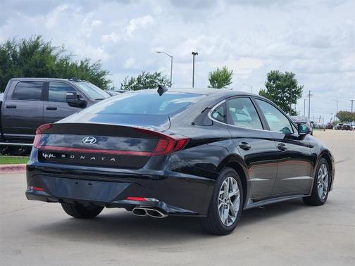 2023 Hyundai SONATA SEL