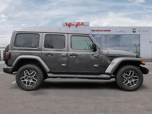 Granite Crystal Clearcoat Metallic 2026 Jeep Wrangler Sahara