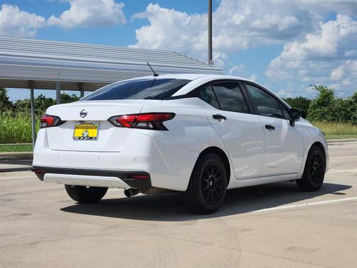 2020 Nissan Versa S