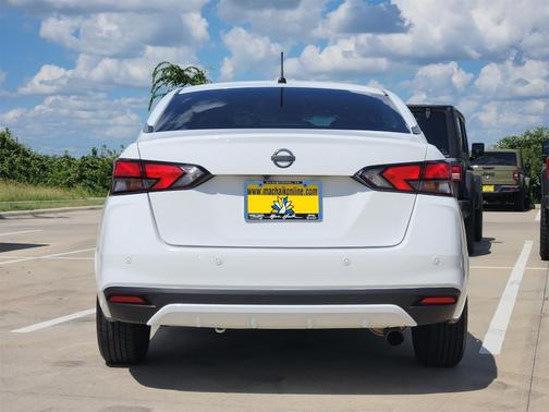 2020 Nissan Versa S