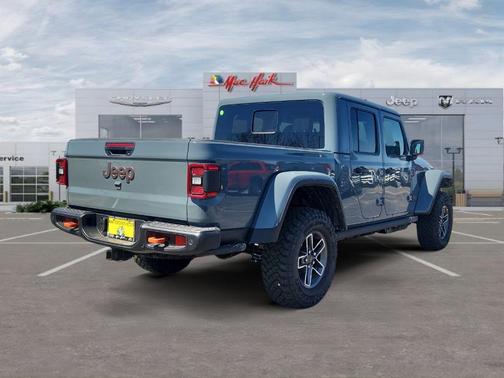 Anvil Clearcoat 2026 Jeep Gladiator Mojave