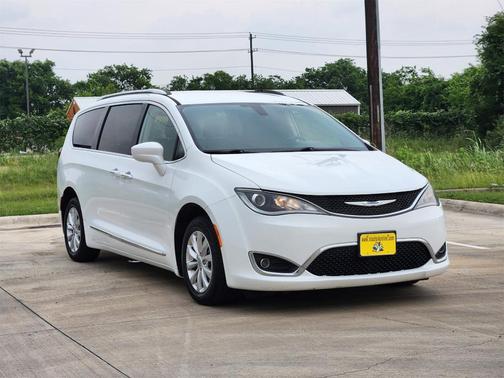 2019 Chrysler Pacifica Touring-L