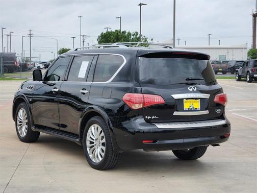 2017 INFINITI QX80 Base
