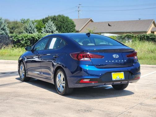 2020 Hyundai ELANTRA SEL