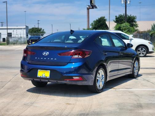 2020 Hyundai ELANTRA SEL