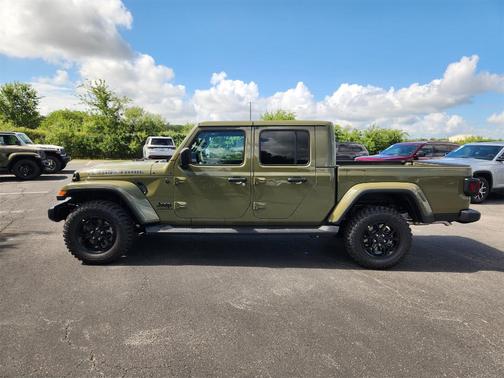 2025 Jeep Gladiator Sport