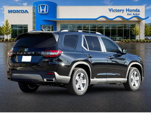 Crystal Black Pearl 2026 Honda Pilot EX-L