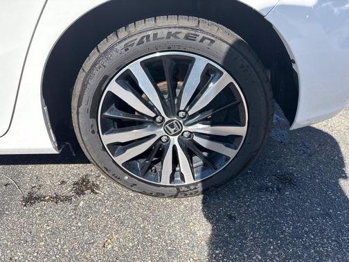 Platinum White Pearl 2019 Honda Fit EX