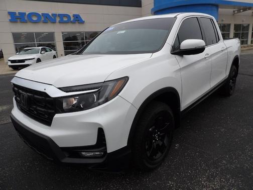 Platinum White 2024 Honda Ridgeline RTL