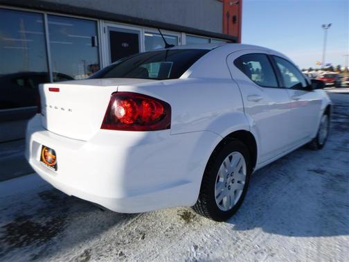 2012 Dodge Avenger SE