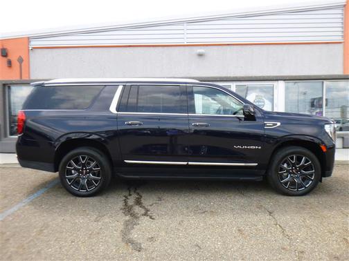2024 GMC Yukon XL SLT