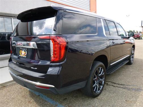 2024 GMC Yukon XL SLT
