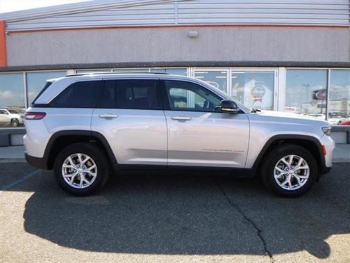 2023 Jeep Grand Cherokee Limited X