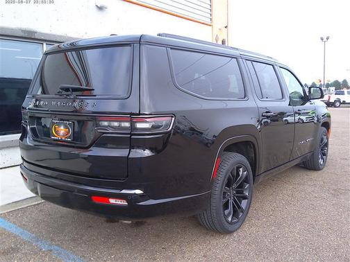 Midnight Sky 2024 Jeep Grand Wagoneer L Series II 4x4