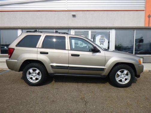 2005 Jeep Grand Cherokee Laredo