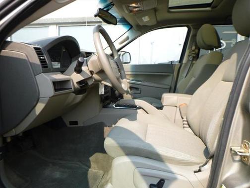 2005 Jeep Grand Cherokee Laredo