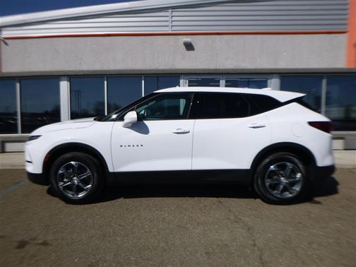 Summit White 2025 Chevrolet Blazer 2LT