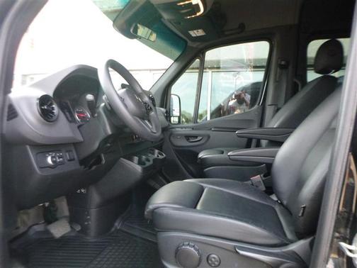 2023 Mercedes-Benz Sprinter 2500 Standard Roof