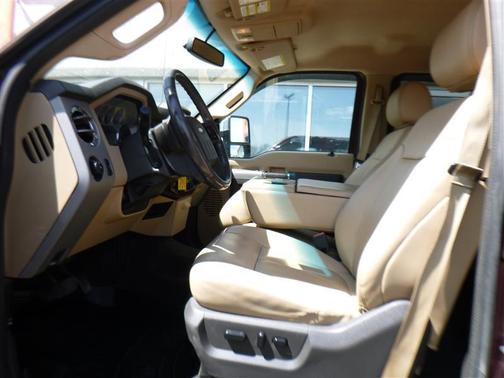 Maroon 2015 Ford F-250 XLT