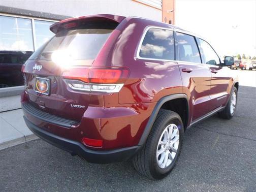 2022 Jeep Grand Cherokee Laredo