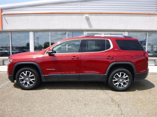 2023 GMC Acadia AWD SLT