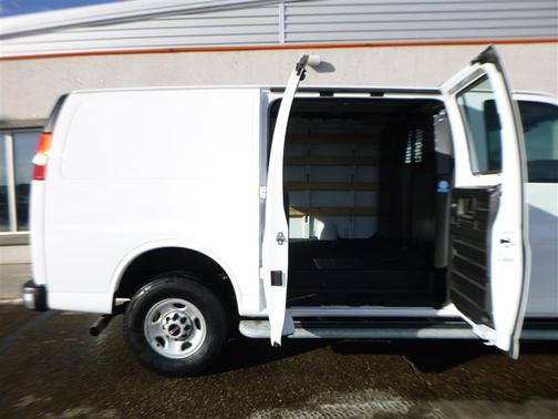 2024 GMC Savana 2500 Work Van