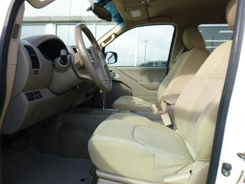 2015 Nissan Frontier SV