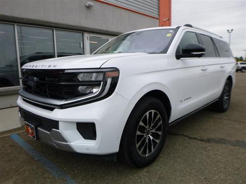 White 2025 Ford Expedition Max Platinum