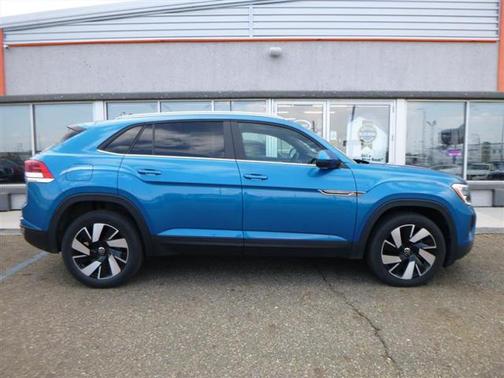 2024 Volkswagen Atlas Cross Sport 2.0T SE w/Technology 4MOTION