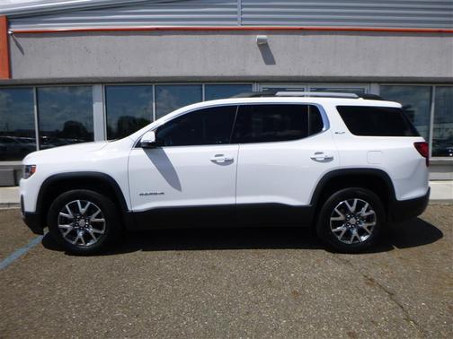 2023 GMC Acadia AWD SLT