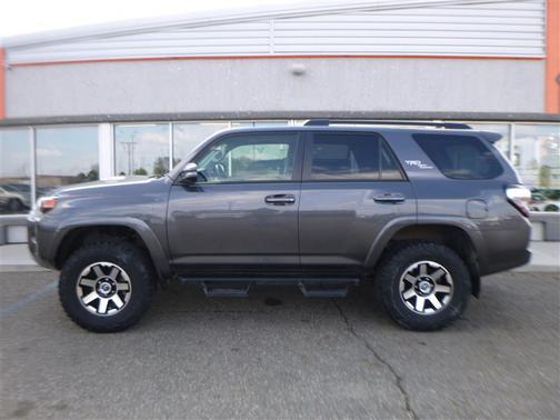 Magnetic Gray Metallic 2021 Toyota 4Runner TRD Off Road Premium