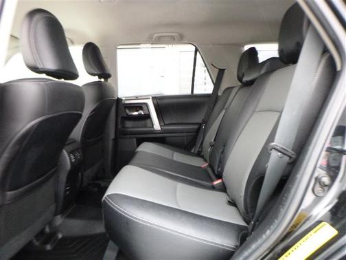 2017 Toyota 4Runner SR5 Premium