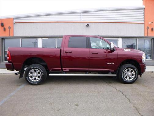 2024 RAM 2500 Laramie Crew Cab 4x4 6'4' Box