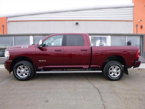 2024 RAM 2500 Laramie Crew Cab 4x4 6'4' Box