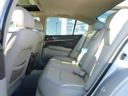 2012 INFINITI G37 Journey