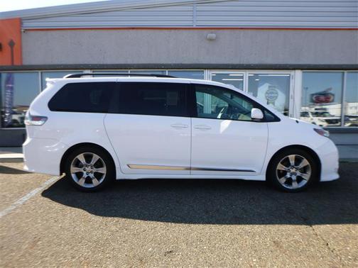 2012 Toyota Sienna SE