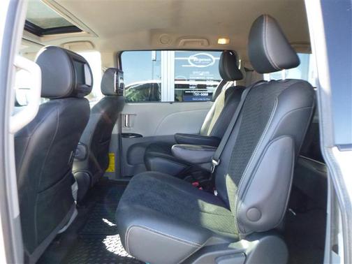 2012 Toyota Sienna SE