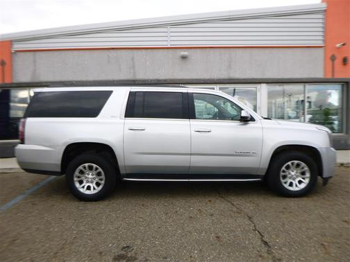 2017 GMC Yukon XL SLT