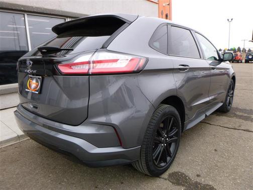 2024 Ford Edge ST Line