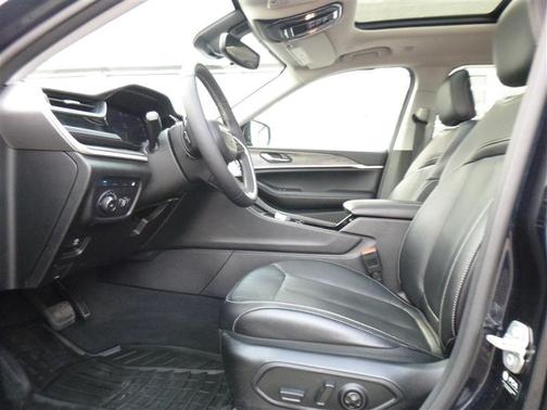 2022 Jeep Grand Cherokee 4xe Base
