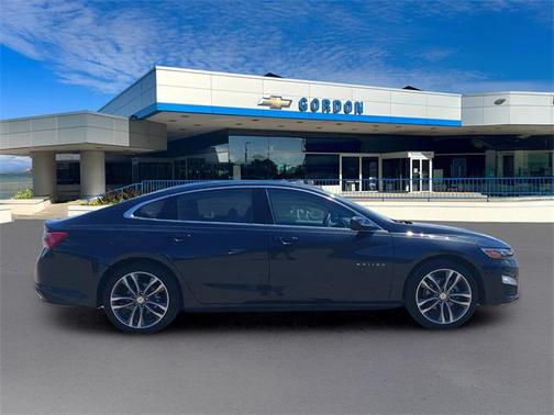 2022 Chevrolet Malibu FWD LT