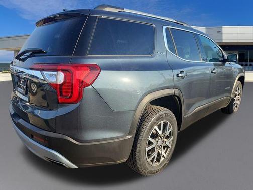 2020 GMC Acadia SLE