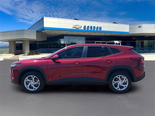 2025 Chevrolet Trax LS
