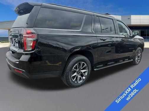 Black 2023 Chevrolet Suburban 4WD Z71