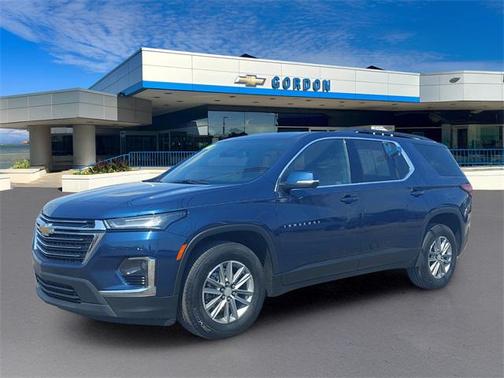 2022 Chevrolet Traverse LT Cloth