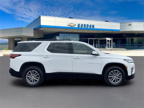 2022 Chevrolet Traverse LT Leather