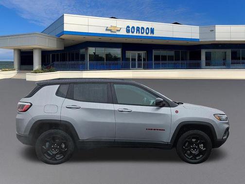 2023 Jeep Compass Trailhawk