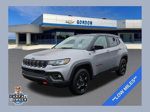 Gray 2023 Jeep Compass Trailhawk
