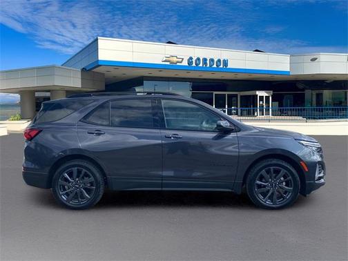 2022 Chevrolet Equinox FWD RS